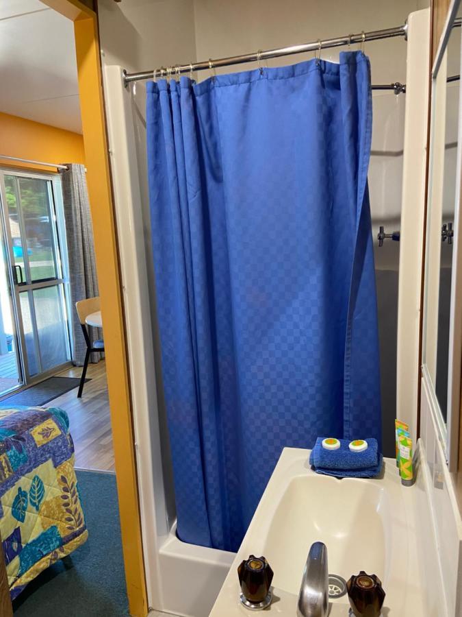 Beachcomber Caravan Park Mallacoota Ngoại thất bức ảnh